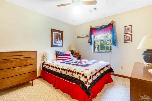 3211 Dunaway Ln, Pensacola, FL 32526