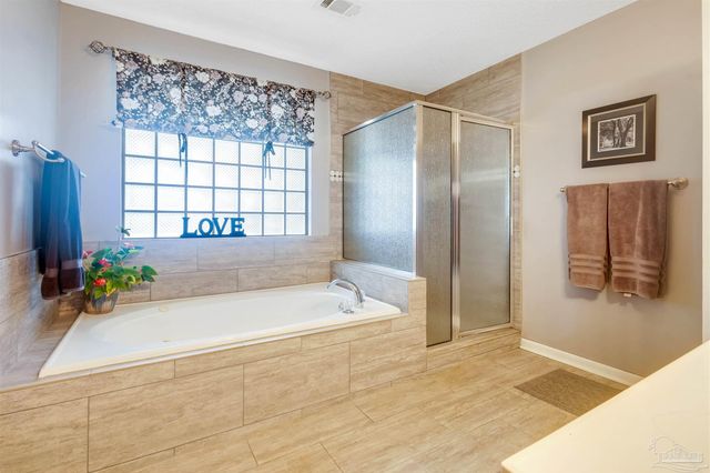 3211 Dunaway Ln, Pensacola, FL 32526