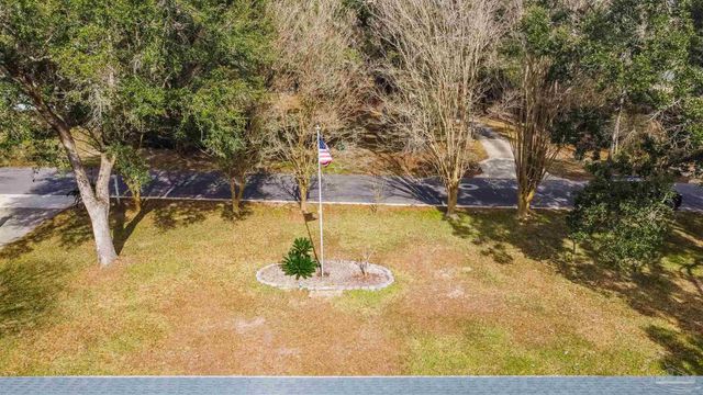 3211 Dunaway Ln, Pensacola, FL 32526