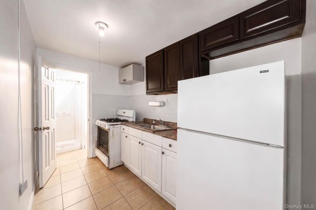 1090 Hancock Street, Brooklyn, NY 11221