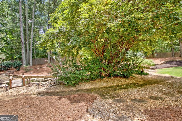 105 Arlington Trace, Fayetteville, GA 30215