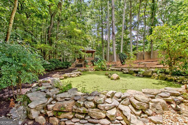 105 Arlington Trace, Fayetteville, GA 30215