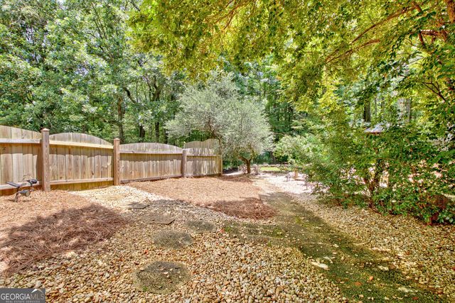 105 Arlington Trace, Fayetteville, GA 30215