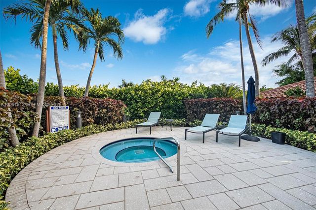 2000 Towerside Terrace 1510, Miami, FL 33138
