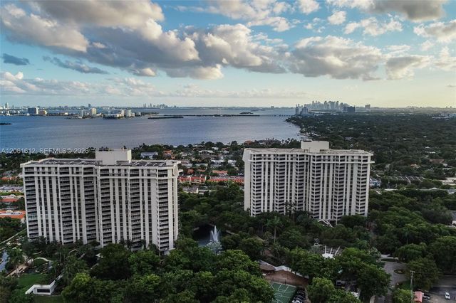 2000 Towerside Terrace 1510, Miami, FL 33138