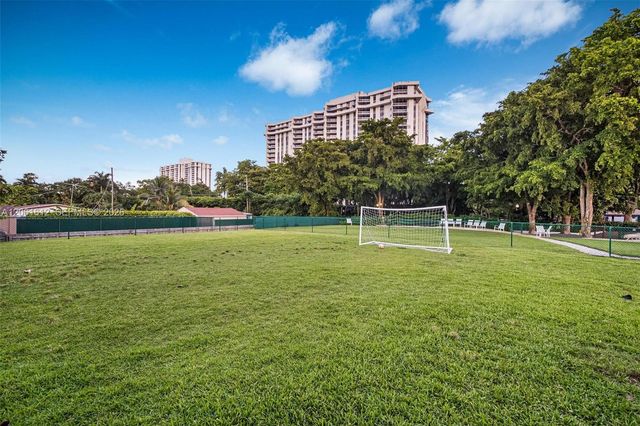 2000 Towerside Terrace 1510, Miami, FL 33138