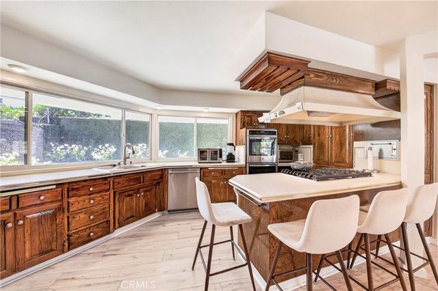 619 Lakeside, Fullerton, CA 92835