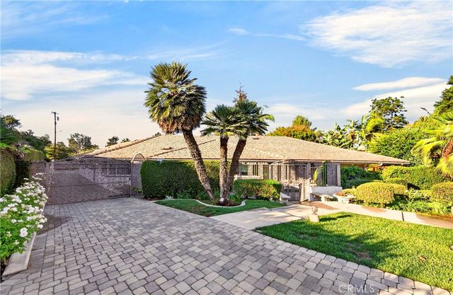 619 Lakeside, Fullerton, CA 92835
