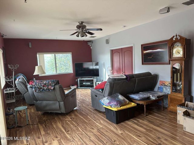 5225 W Wild Burro Spring Drive, Marana, AZ 85658