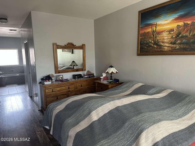 5225 W Wild Burro Spring Drive, Marana, AZ 85658