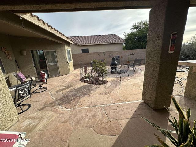 5225 W Wild Burro Spring Drive, Marana, AZ 85658