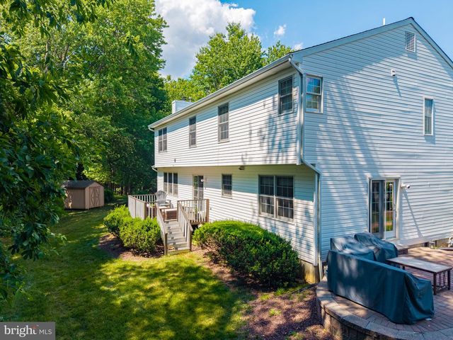 18 LOVELAND CT, East Windsor Twp, NJ 08512