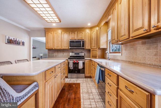 18 LOVELAND CT, East Windsor Twp, NJ 08512