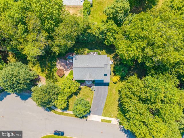 18 LOVELAND CT, East Windsor Twp, NJ 08512