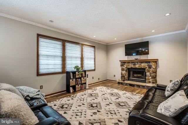 18 LOVELAND CT, East Windsor Twp, NJ 08512