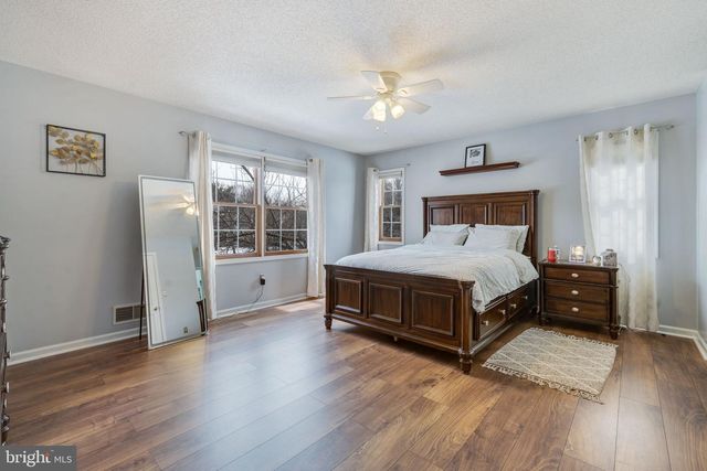18 LOVELAND CT, East Windsor Twp, NJ 08512