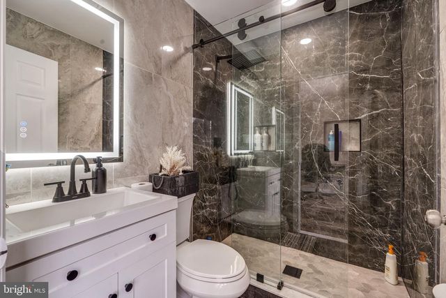 18 LOVELAND CT, East Windsor Twp, NJ 08512