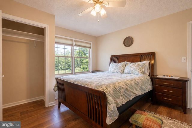 18 LOVELAND CT, East Windsor Twp, NJ 08512