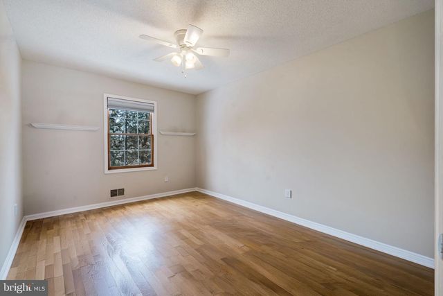 18 LOVELAND CT, East Windsor Twp, NJ 08512