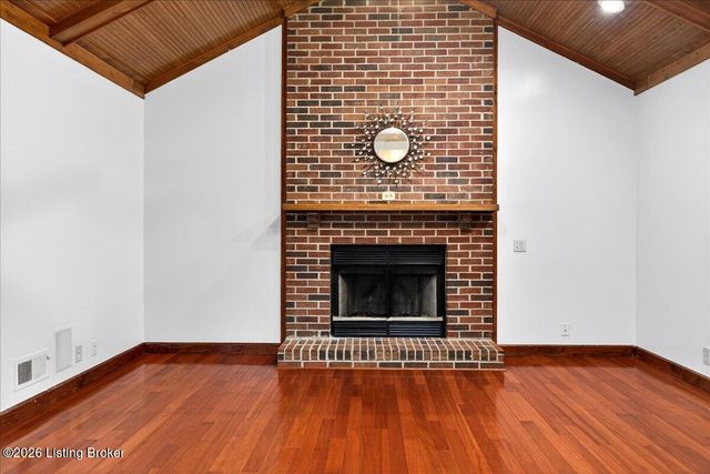 10105 Day Lilly Ct, Louisville, KY 40241