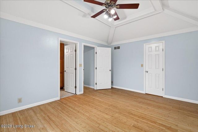 10105 Day Lilly Ct, Louisville, KY 40241