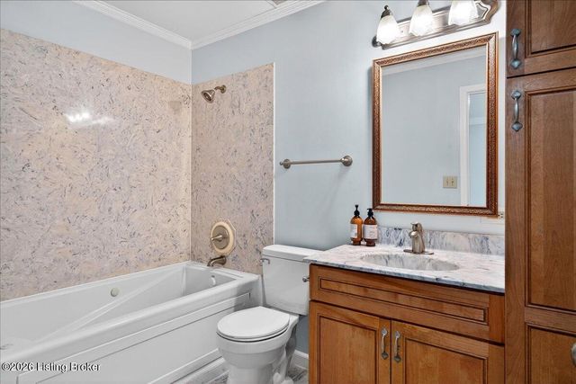 10105 Day Lilly Ct, Louisville, KY 40241