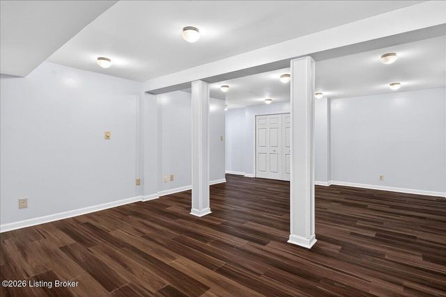 10105 Day Lilly Ct, Louisville, KY 40241