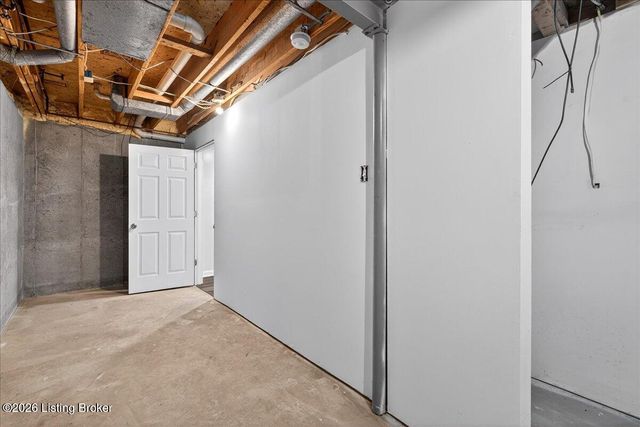 10105 Day Lilly Ct, Louisville, KY 40241