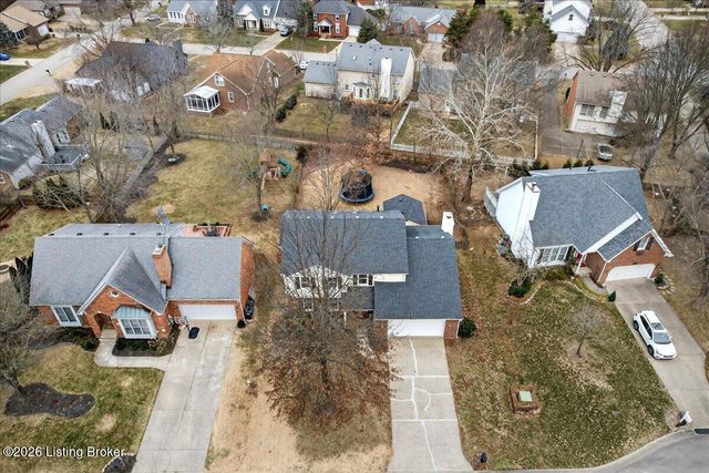 10105 Day Lilly Ct, Louisville, KY 40241