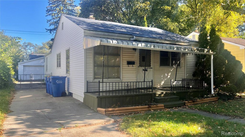 20760 Atlantic Avenue, Warren, MI 48091