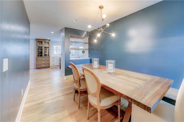 500 Avila Circle, Kansas City, MO 64114