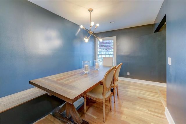 500 Avila Circle, Kansas City, MO 64114