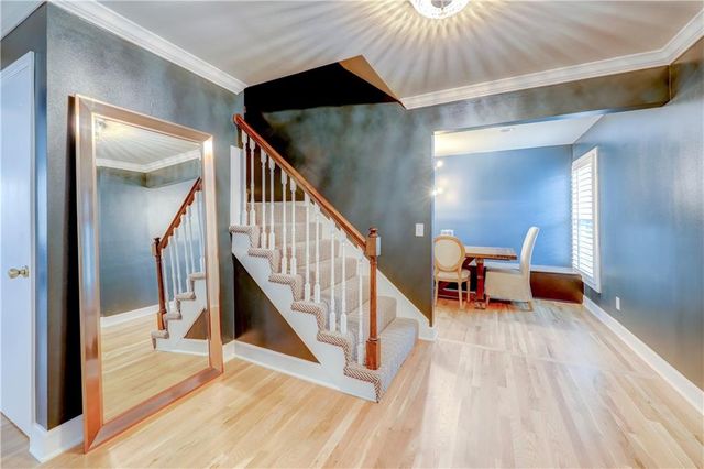 500 Avila Circle, Kansas City, MO 64114