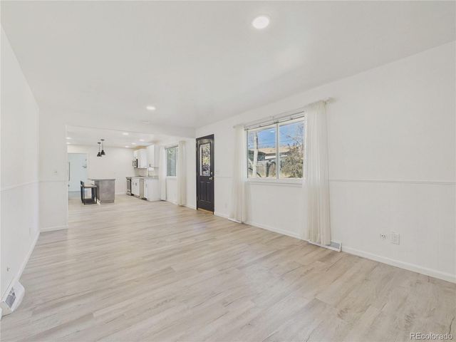 1000 Flint Way, Broomfield, CO 80020