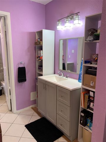 13038 Leader Street 990, Houston, TX 77072