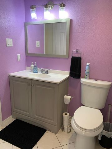 13038 Leader Street 990, Houston, TX 77072