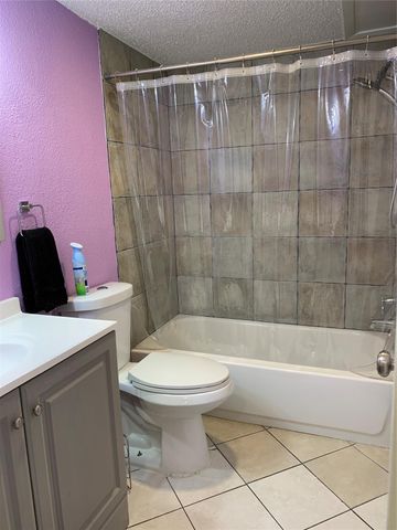 13038 Leader Street 990, Houston, TX 77072