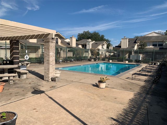 13038 Leader Street 990, Houston, TX 77072