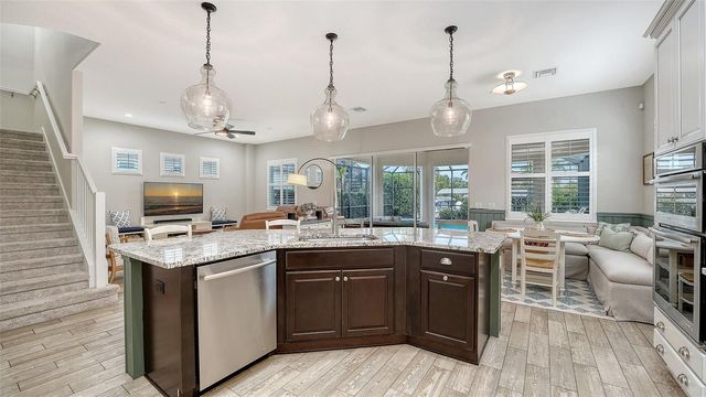 4209 5TH AVENUE NE, Bradenton, FL 34208