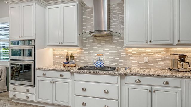 4209 5TH AVENUE NE, Bradenton, FL 34208