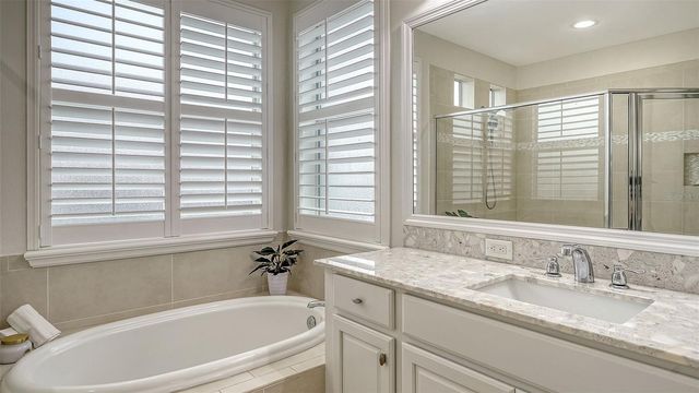 4209 5TH AVENUE NE, Bradenton, FL 34208