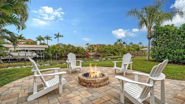 4209 5TH AVENUE NE, Bradenton, FL 34208