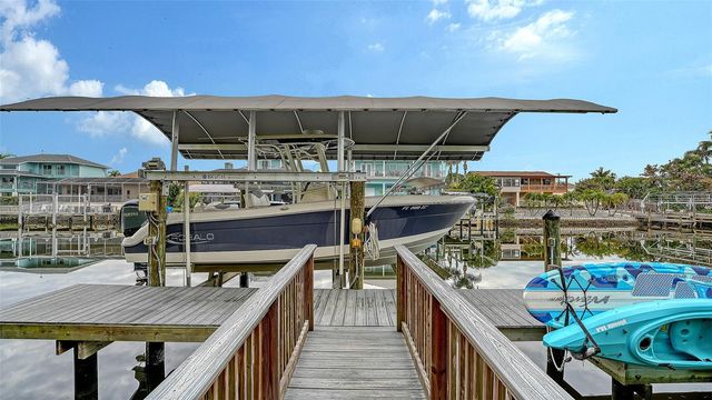 4209 5TH AVENUE NE, Bradenton, FL 34208