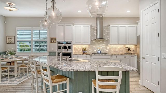 4209 5TH AVENUE NE, Bradenton, FL 34208