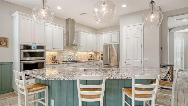 4209 5TH AVENUE NE, Bradenton, FL 34208