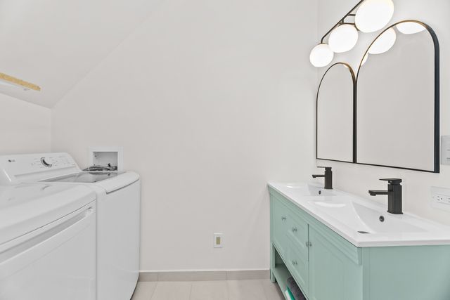 2846 N Troy Street 2, Chicago, IL 60618