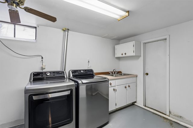 3309 Twana Drive, Des Moines, IA 50310