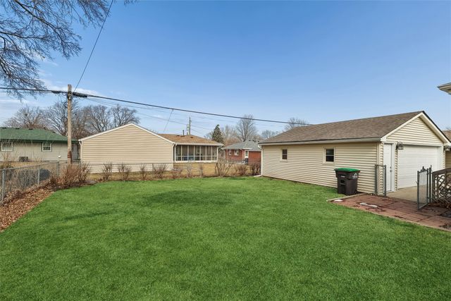 3309 Twana Drive, Des Moines, IA 50310