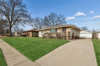 3309 Twana Drive, Des Moines, IA 50310