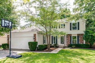 158 N Royal Oak Drive, Vernon Hills, IL 60061